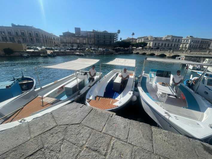 2.5-HOUR BOAT TOUR ORTIGIA+SEA CAVES+PILLIRINA+FRUIT DRINK - Two and a half hours of caves and coast, with the route built around pauses