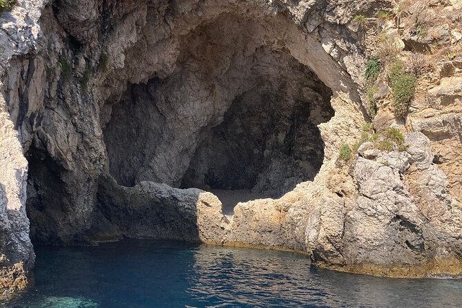 2-Hours Excursion to the Blue Grotto of Taormina in Isola Bella - Naxos Bay Swim Session: The 40-Minute Sweet Spot