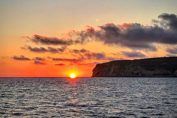 3-Hour Dolphin watching at sunset with aperitif - Who This Tour Is For (and Who Should Maybe Skip It)