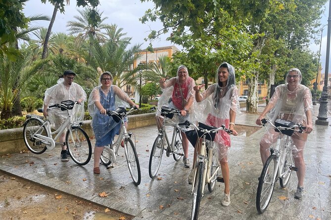 3-hours Guided Tour with tasting in Palermo - La Cala: pedal along the port for sea views and Monte Pellegrino