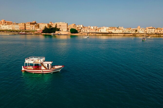 3 Hours Private Boat Tour of the Island of Ortigia with Aperitif - Key highlights
