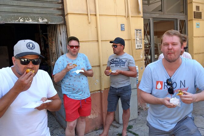 3-hours Street Food Bike Tour in Palermo - Via Maqueda and Quattro Canti to end: big-city geometry with final tastings