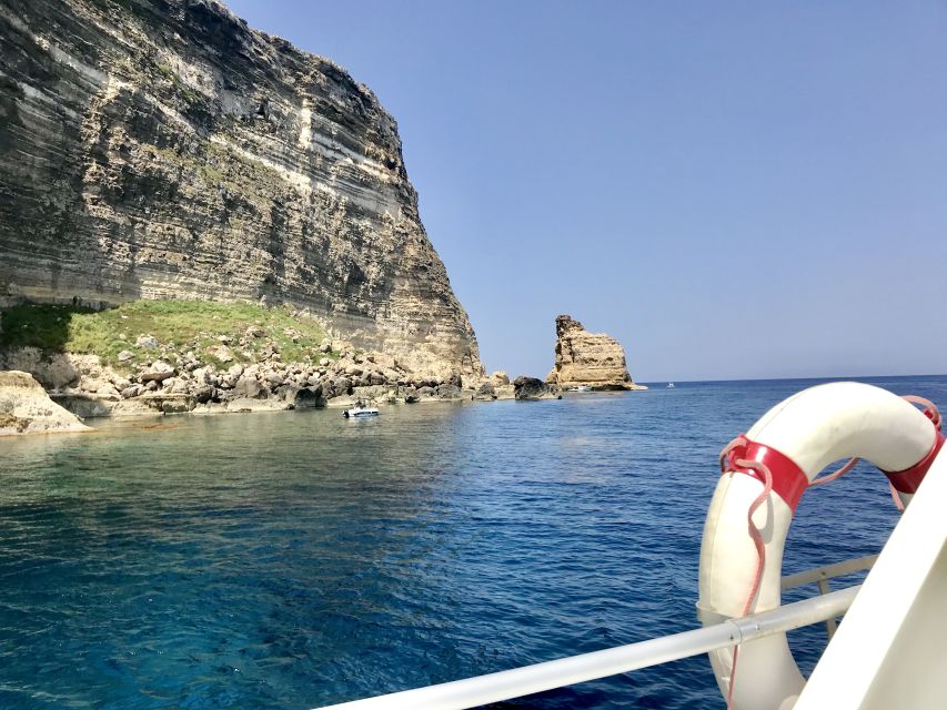 5 hours Lampedusa: Boat Tour with panino SUP e snorkeling - The 5 Hour Plan: Meeting Point, Flying Boat Time, and What to Expect