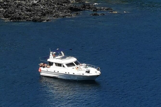 7-Hour Private Yacht Tour on the Island of Pantelleria - Who this Pantelleria yacht tour suits best