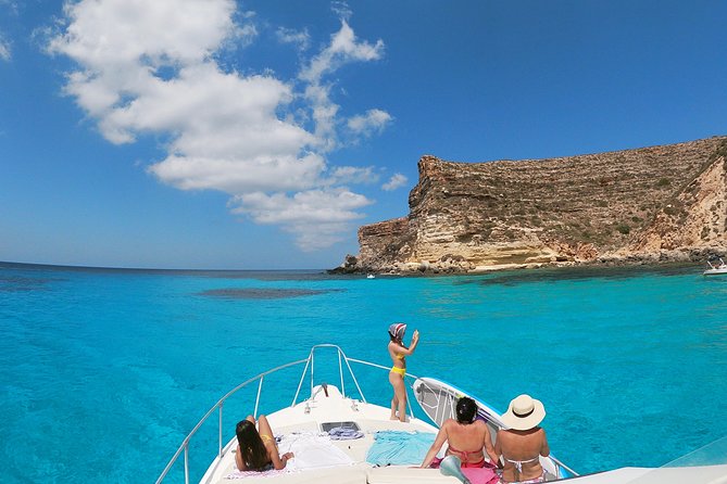 7 hours Boat trip to Lampedusa lunch, SUP and Snorkeling - How the 7-hour Lampedusa boat day runs from Lungomare Luigi Rizzo