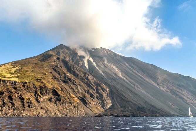 Aeolian Islands - Sailing week with skipper and assistant - Aeolian Islands by sea, where volcanoes drive the whole story