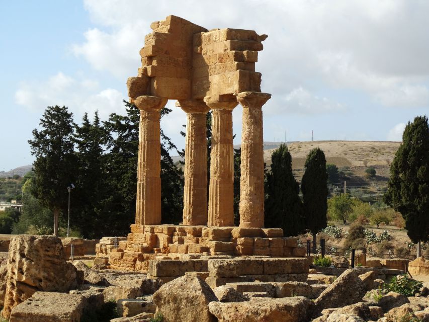 Agrigento: Private Tour of Ancient Akragas with Local Guide - Tour format, languages, and what you can realistically cover in 2 hours