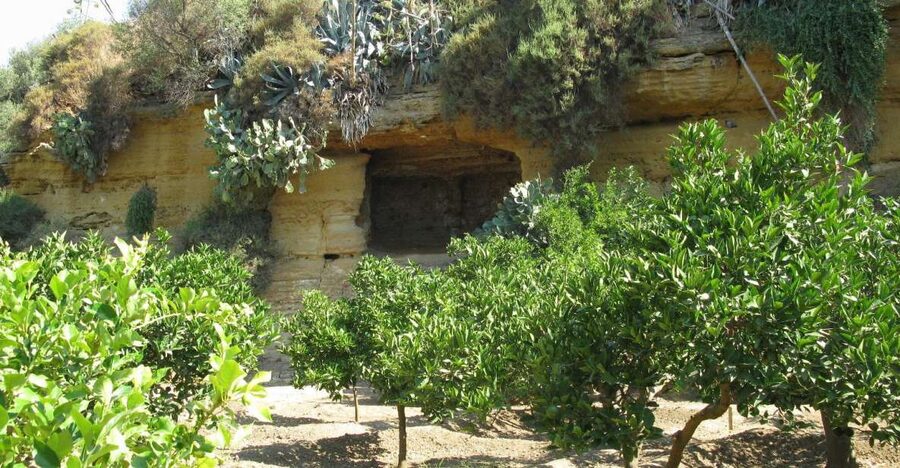 Agrigento Valley of the Temples and Kolymbethra Private Tour - Agrigento’s Doric temples, with stories that stick