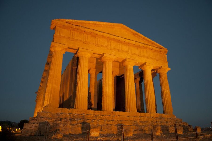Agrigento: Valley of the Temples Skip-the-Line Sunset Tour - The route in 2 hours: five Doric temples, one timed evening loop