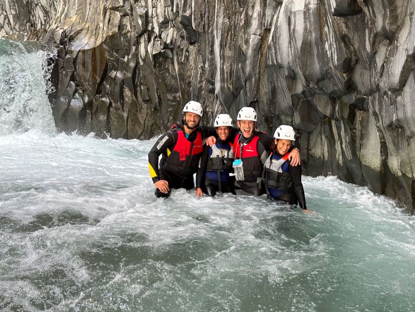 Alcantara River and Gorges: Bodyrafting Experience - Getting started at Agriturismo Valle Alcantara, and why meeting time matters