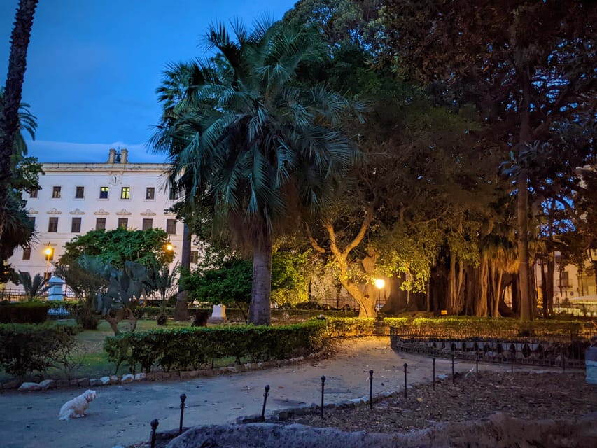 Anti-Mafia Heroes (Cool Hours) Morning Walking Tour - Stop 1: Falcone’s birthplace ruins, an origin point with gravity
