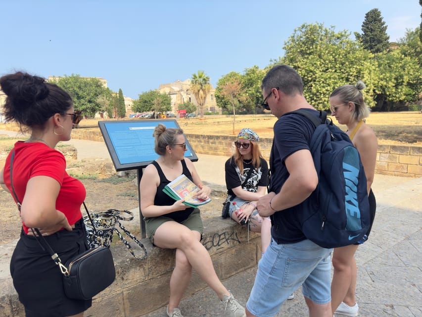 Anti-Mafia Heroes (Cool Hours) Morning Walking Tour - Cagliostro Bakery break time: optional sweets, plus a breather