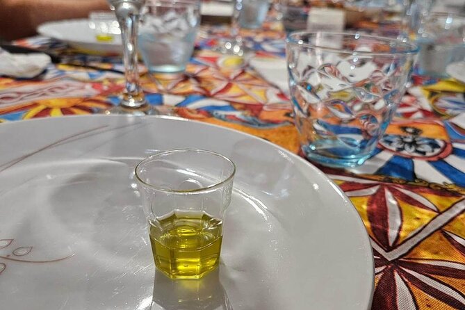Balestrate Olive Grove Tour: Wine and Olive Oil Tasting - Key reasons this olive grove tour works so well