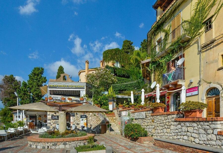 Best Tour di Taormina, Castelmola, Isola Bella e Messina - Castelmola Viewpoint: Why This Small Town Gets So Much Attention