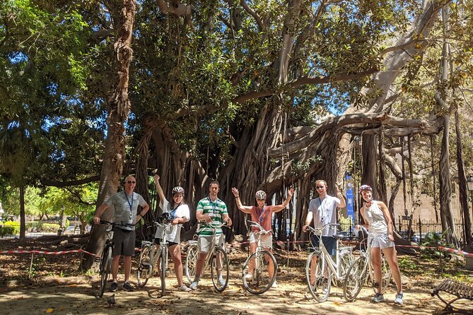 Bike tour of the historic center of Palermo with tasting - Stop 4: Porta Nuova, Palermo’s City Gate Moment