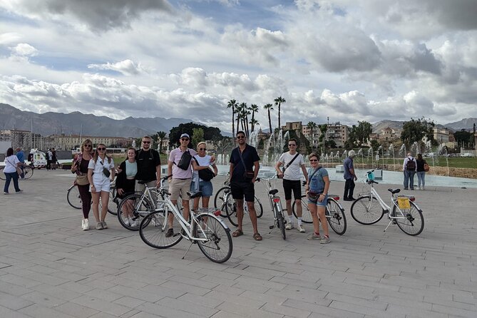 Bike tour of the historic center of Palermo with tasting - Where You Meet: Easy Start, Same-Spot Finish