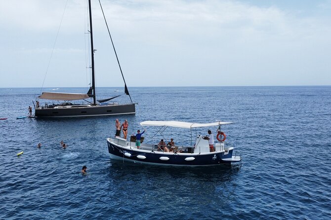 Boat excursion along the coast of Cefalù - Meeting Eolo Café and getting your bearings on Cefalù’s coast