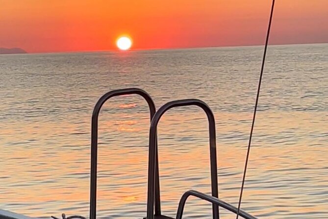 Boat excursion along the coast of Cefalù - Music and the onboard mood: fun energy, with a couple of quiet moments