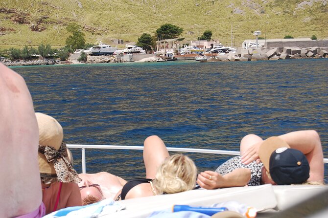 Boat excursion in Palermo - Villa dei 4 Pizzi, Tonnara Vergine Maria, and Porto Addaura Roosevelt: the Palermo stop from the water