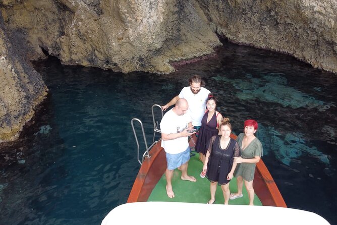 Boat excursion Taormina Giardini Naxos - Giardini Naxos bay and the siren-bay swim stop