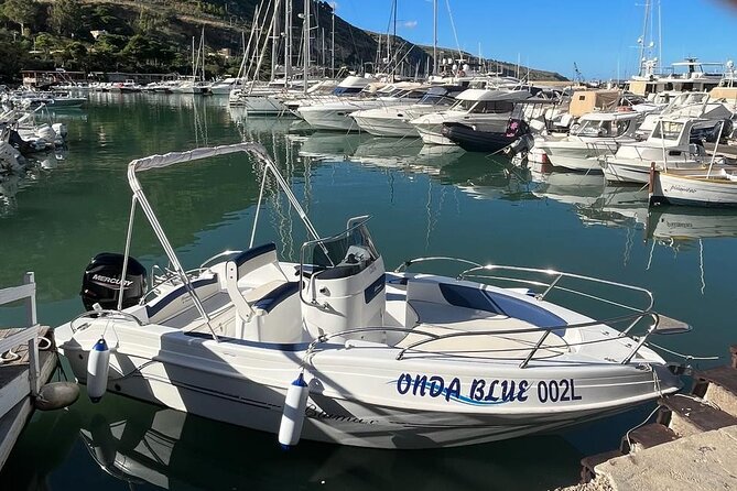 Boat rental Castellammare del Golfo, rent a boat. - Snorkeling and caves: what’s under the surface