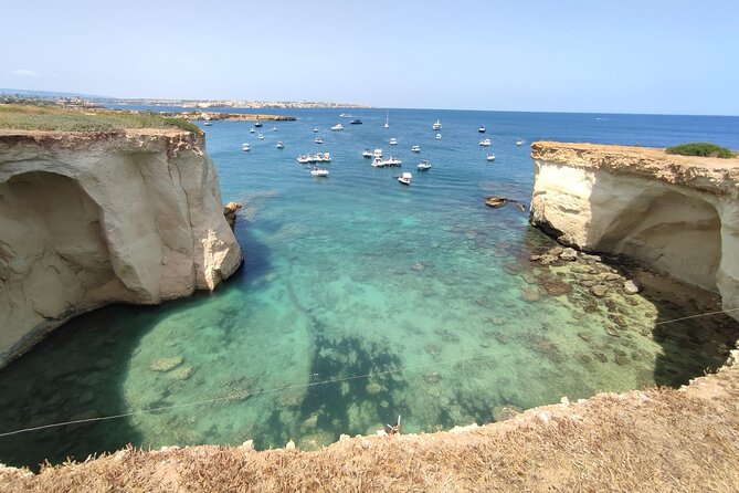 Boat tour in Pillirina, sea caves and Ortigia and prosecco - The sea caves part: how to set expectations without getting disappointed