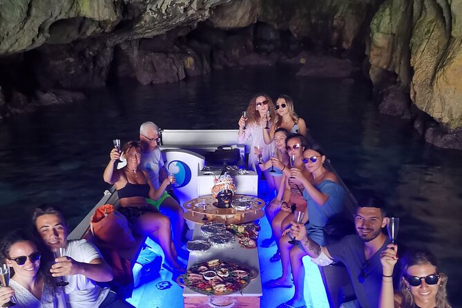 Boat tour of Ortigia, sea caves, Pillirina and snorkeling - Masks-only snorkeling: what to expect underwater