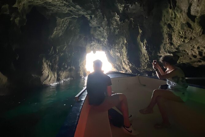 Boat tour Ortigia, sea caves and Pillirina 2h - Meeting at Via Senatore Giuseppe Maielli and settling in fast