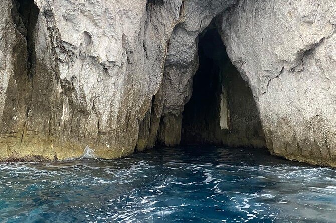 Boat tour Pillirina, sea caves Syracuse and Ortigia - Price, duration, and group size: value without the long wait