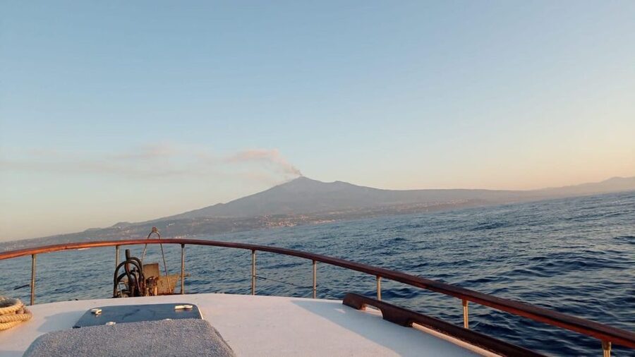 BOAT TOUR WITH APERITIF ON BOARD IN THE CYCLOPS ISLANDS - Key things to know before you go