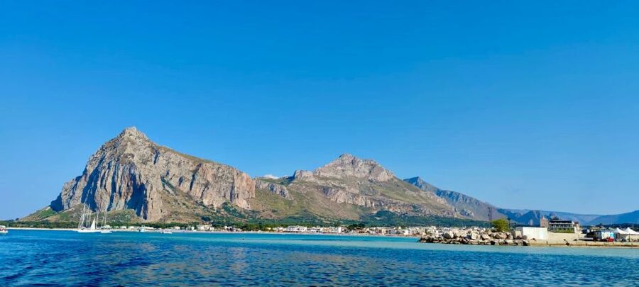 Castellammare del Golfo: Snorkeling Cruise Day Trip - Meeting point, small group, and the guide side of the trip