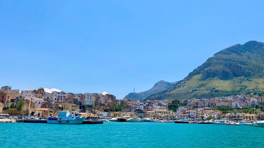 Castellammare del Golfo: Snorkeling Cruise Day Trip - Faraglioni di Scopello: rock stacks, fish spotting, and comfort level matters