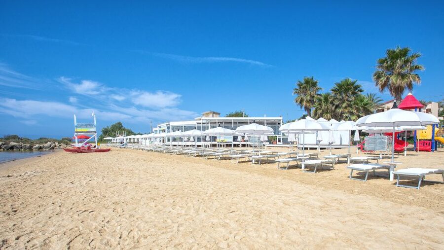 Catamaran excursions to the Scala dei Turchi - Where You Board: Lido Majata Beach in Realmonte