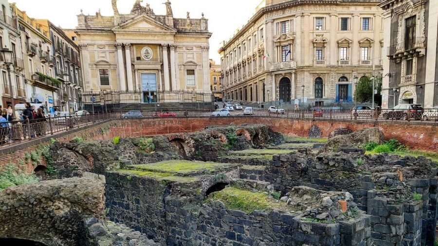 Catania: City Highlights Walking Tour - Castello Ursino: The Castle Stop That Actually Explains Itself