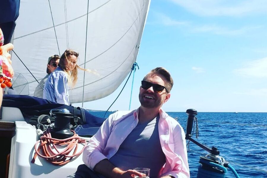 Catania: Coastline Sailing Trip with Aperitif and Prosecco - Language and Group Style: Private, Guided, and Flexible