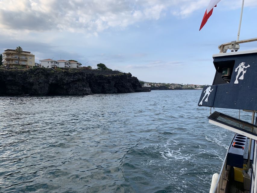 Catania: Cyclops Islands & Timpa Nature Reserve Boat Tour - Reading the Volcanic Seafloor: What You’re Looking For