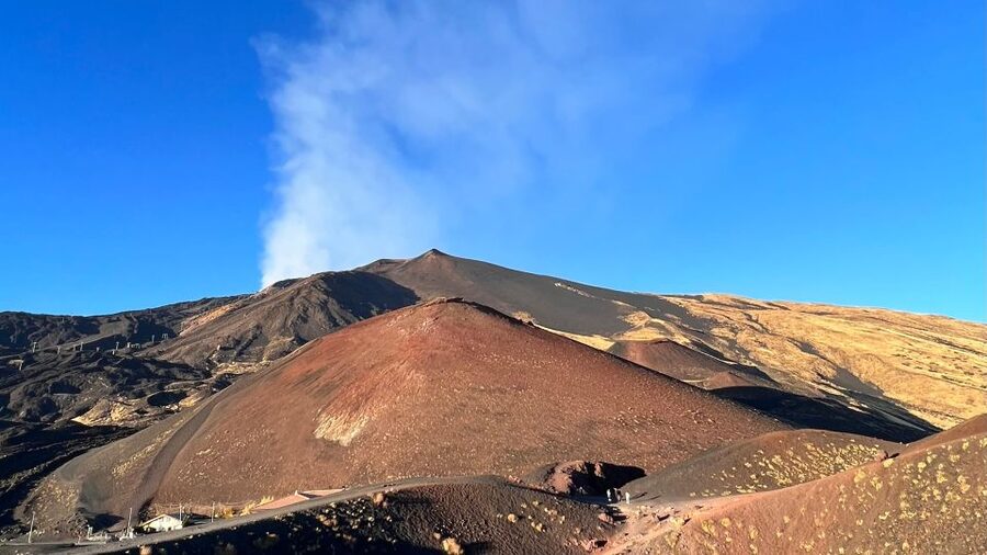 Catania: Etna Sunset Tour with Pickup and Drop-off - What to Pack So You Don’t Hate the Wind