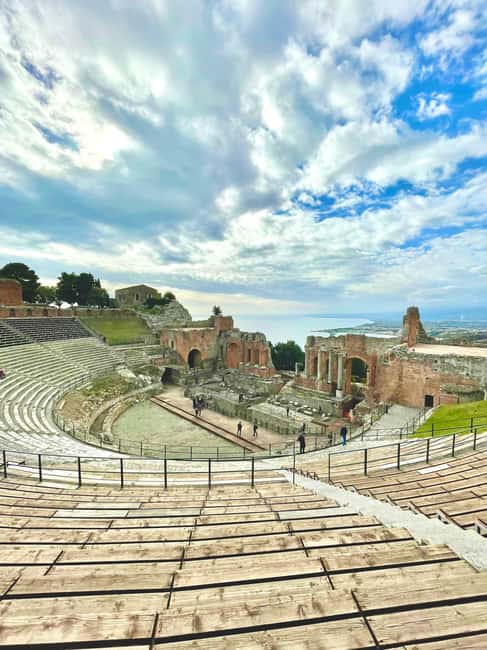 Catania: Giardini, Taormina, and Castelmola Day Trip - Ancient Theater of Taormina: Guided Context for a Famous View
