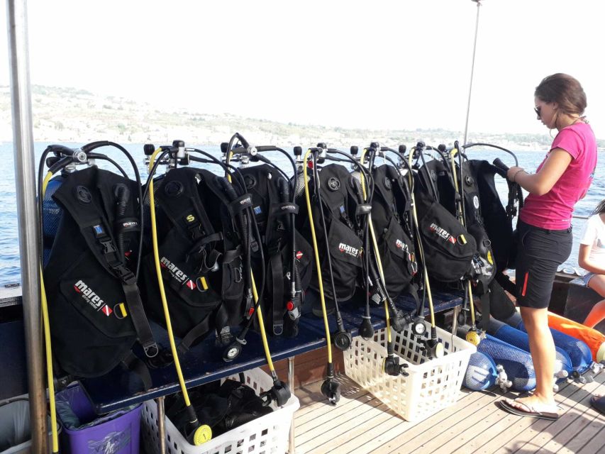 Catania: Gulf Scuba Diving Tour with Marine Biologist - Andrea’s briefing: the difference between scary and doable