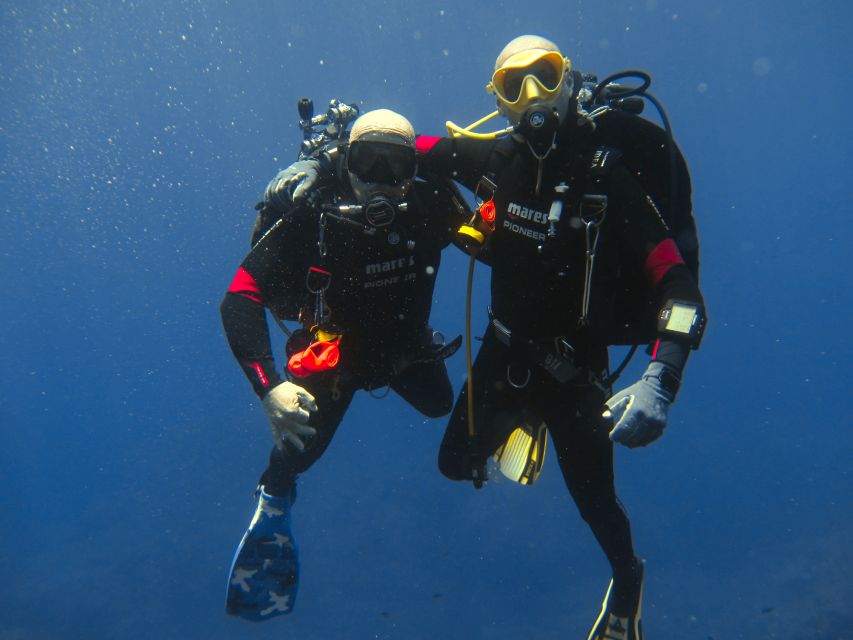 Catania: Gulf Scuba Diving Tour with Marine Biologist - Getting to Etna & Sea Excursions and settling in
