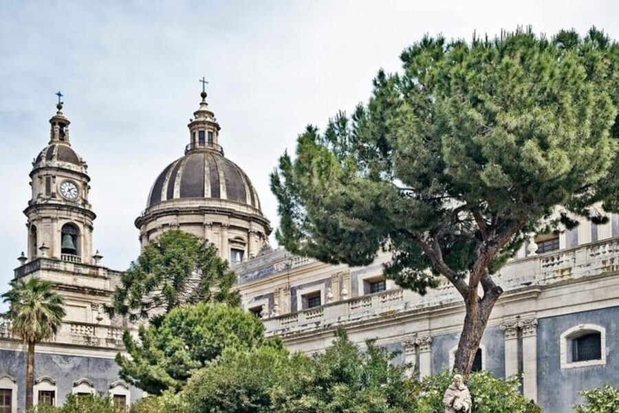 Catania Highlights Walking Tour With A Guide - Why this Catania highlights walk feels like a proper city orientation