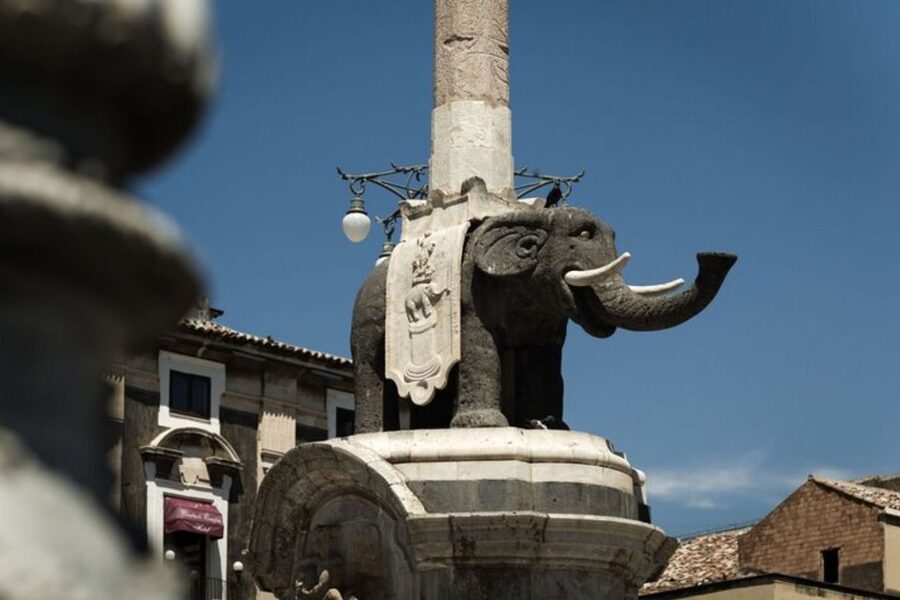 Catania: Private custom tour with a local guide - What you learn from your guide, and why the best ones pace the story