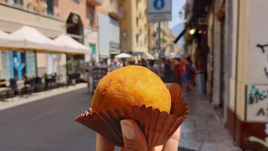 Catania: Street Food Guided Walking Tour - Should you book the Catania street food walking tour?