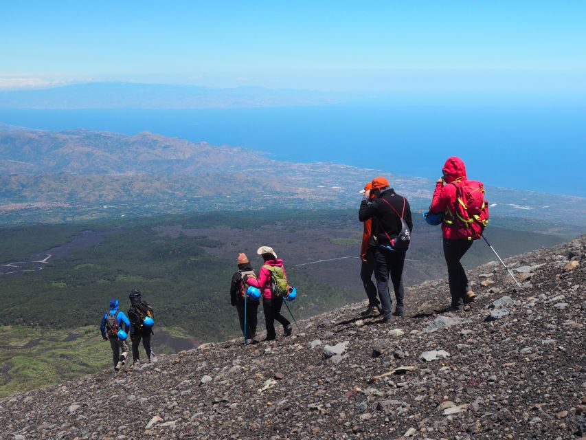 Catania: Summit Craters from North Etna with 4x4 vehicles - Descent through a sandy channel, then back to the Observatory