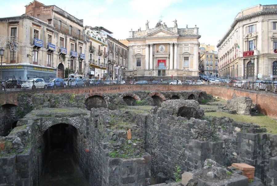 Catania: Underground and Street Food Walking Tour - Key highlights to look for