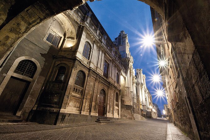 Catania Walking Tour with Audio and Written Guide by a Local - Pescheria and Fontana dell’Amenano: fish-market energy, then myth in marble