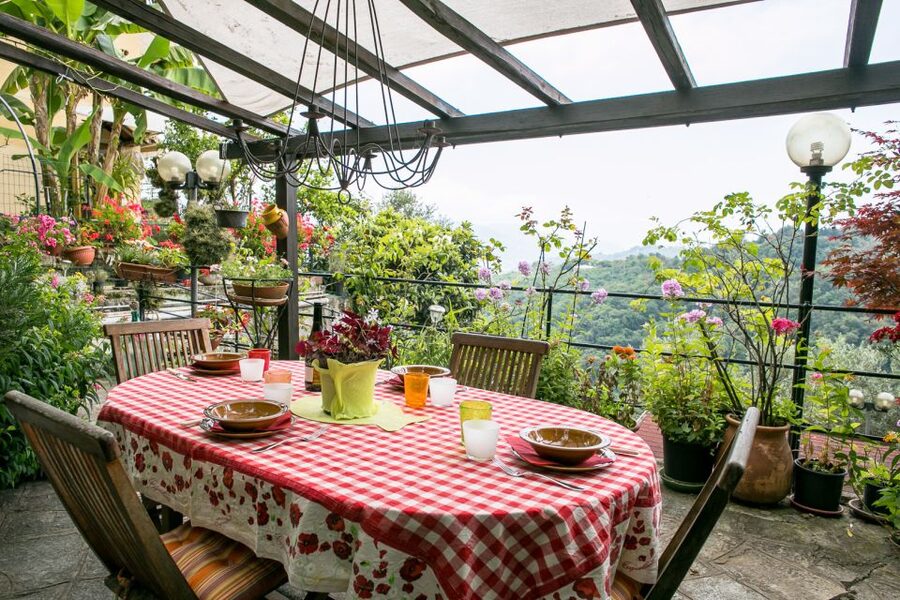 Cefalù: Dining Experience at a Local's Home - Why Cefalù home dining feels different than restaurant tables