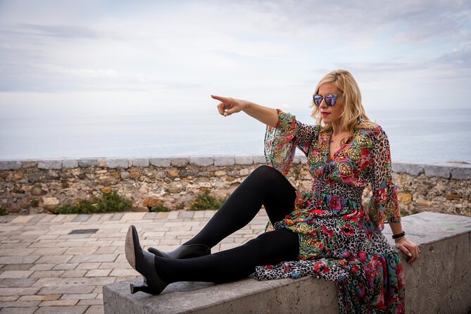Cefalù Photoshoot Capture Your Spontaneous And Happy Moments - Duomo di Cefalù: the classic stop and the photo payoff