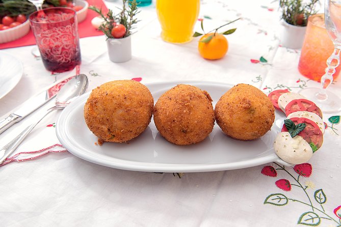 Cesarine: Home Cooking Class & Meal with a Local in Catania - Fresh Pasta and the Catania Favorites You Can Actually Name