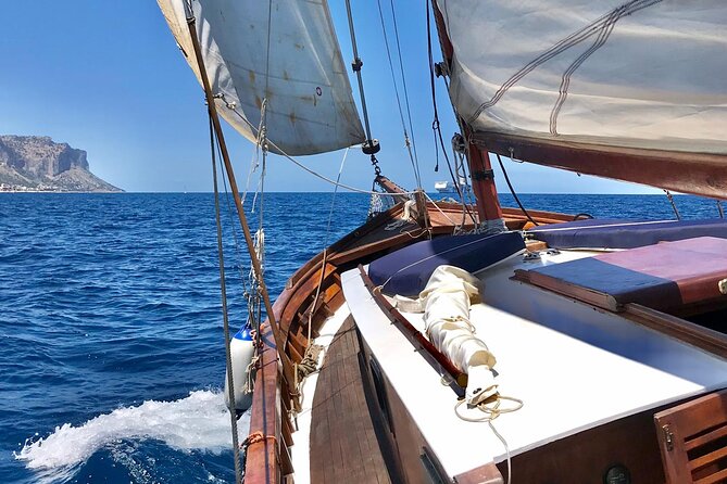 Classic Boat Tour in Palermo - The tiny max 6 group: calmer waters, more attention